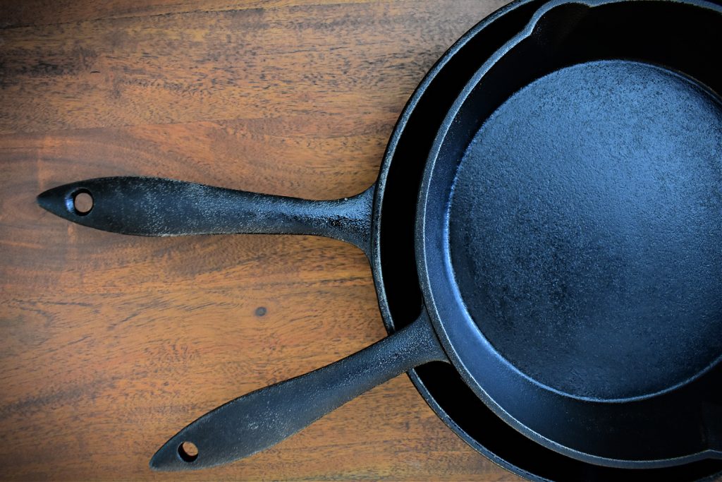 john wayne cast iron pie pan john wayne cast iron pie pan